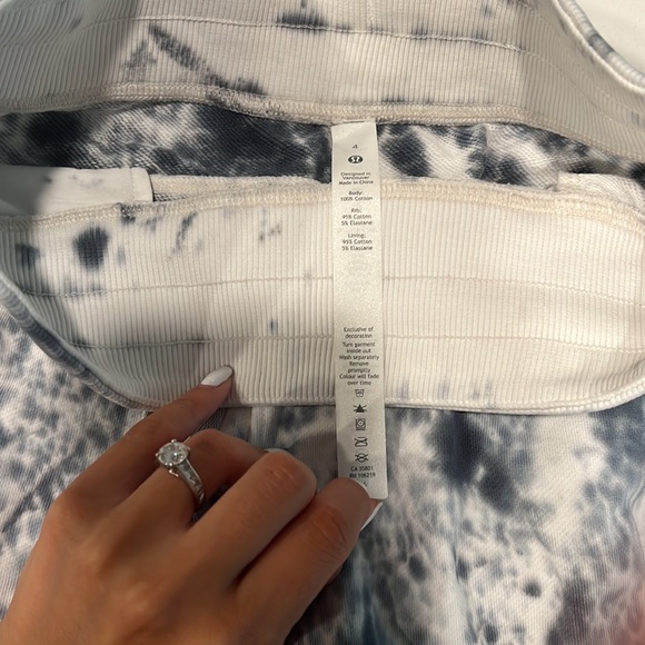 LULULEMON Warm Down Jogger - Picture 4 of 4